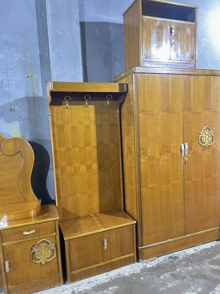 سلام عليكم غرفه تزكام نجاره صاج مستخدمه نظيفه السعر ٥٥٠ العنوان الحله ***********
