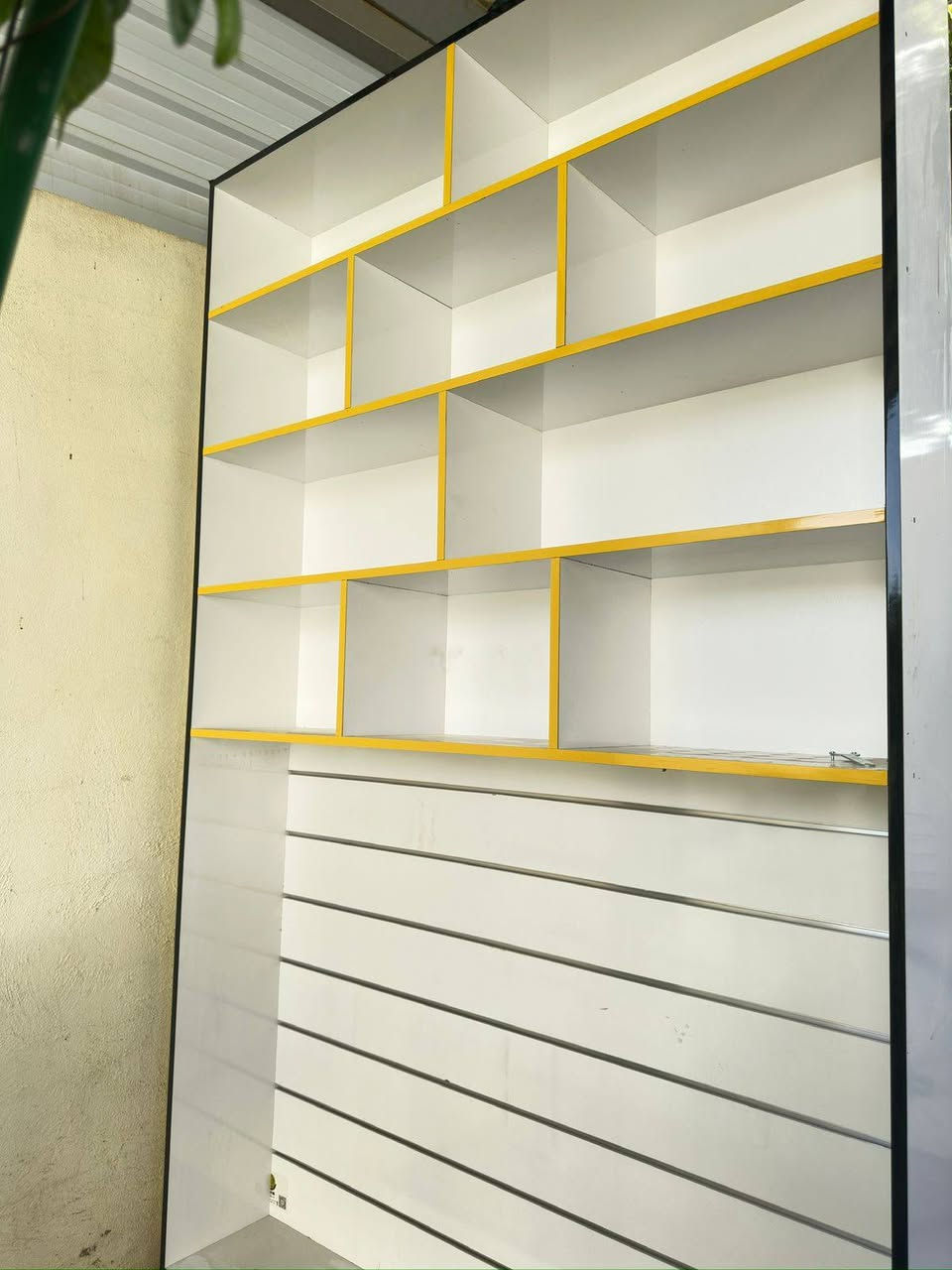 السلان عليكم رفوف للبيع الاستفسار ع رقم وات ساب‏‪0772 139 2517‬‏
