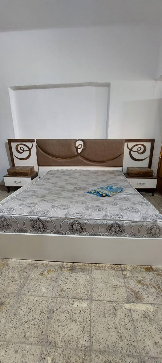 غرفه تركيه 7 قطع نظيفه
بعقوبه شارع خريسان
***********
