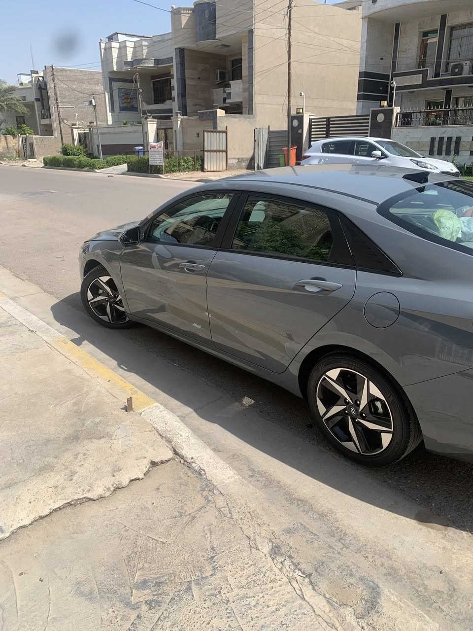 النترا 23  وارد امريكي 
فول موصفات عدا لفتحه 
بصمه تشغيل عن بعد 
مانع انزلاق 
هند ابريك بصمه 
تحكم استيرن  
سياقه ذاتيه
لايت زينون
ألون أسمنتي المميز 
رادار أمام وخلفي وجانبي
ضربه بنيد وجملغ 
 راجع بارد مابيه دواخل 
مكان بغداد

0780 435 7355
