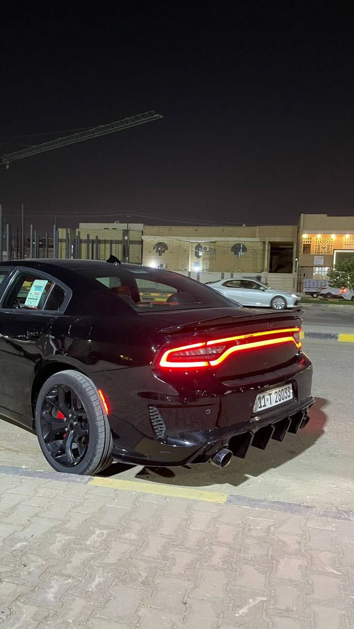 السلام عليكم 
للبيع او المراوس 
دوج جارجر 
مديل 2018 
السياره فول مواصفات 
 فتحه نضام سوبر تراك باك 
بصمه حمراء 
ماشيه 160 km
منضموه زنوب عالي ناصي 
  السياره ماناقصه شي من حداديه وتخم تاير جاهزه للاخير 
 حادث السياره جاملغ وباب عكس السايق 
والجاملغ الخلفي صبغ  بل عراق ومحدثه كت srt
رقم جديد هزه جديده 
السياره فور ويل بس مفصول وصايره تول ويل تريد تبقيه تريد ترجعه فور ويل 
مكان السياره نجف 
واتساب ***********
