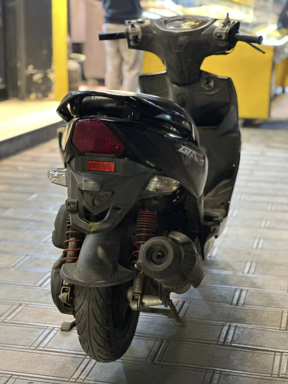 سلام عليكم دراجه جيتي ار مابيها نقص مكينه وكفرات بلاديات ومكفولات مابيها نقص مكاني بغداد العطيفيه السعر 900 وبيها مجال 
الاستفسار ***********
