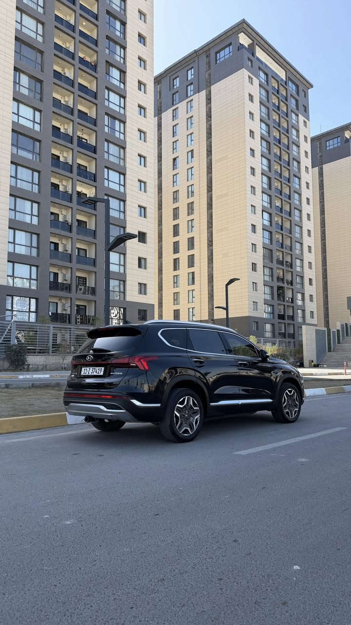 سنتافي لمتد هايبرد اعلى مواصفات2023  للبيع
بدون قطرة صبغ الحادث فقط طخة بالجاملغ الخلفي (بارد ) 
السعر دفترين و500 دولار ماكو هيج سعر 
الاتصال ***********
