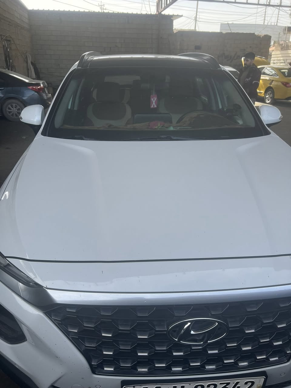 سلام عليكم سنتافي 2020مكفوله كفاله عامه عدا بارد بالباب فول مواصفات محرك 2400رقم بغداد بسمي عداد مسافه ٧٢الف السعر ٢١٥وبيه مجال قليل مسعجل بالبيع ***********مكان  صلاح الدين سامراء
