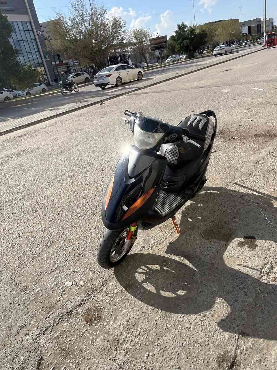 السلام عليكم ماكس عدله للبيع بوشه 55 سلف رياضي شغال عوزه باتري دراجه شلعه ومعدل فقط بيها نواقص كابريته والصالنصه عوزها لحيم الدراجه بلاديه ونضيفه السعر خاص مكان نجف ***********
