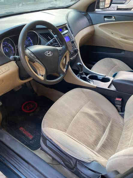 سوناتا 2012 وارد امريكي حادث وسونار مرفق مع الصور بجم كبس وبدون ايرباك رقم سليمانية رقم دولي سنوية 2030 تبريد تدفئة صدر كله تمام جاهزةالسعر 98 ورقة وبي مجال 
*********** بغداد
