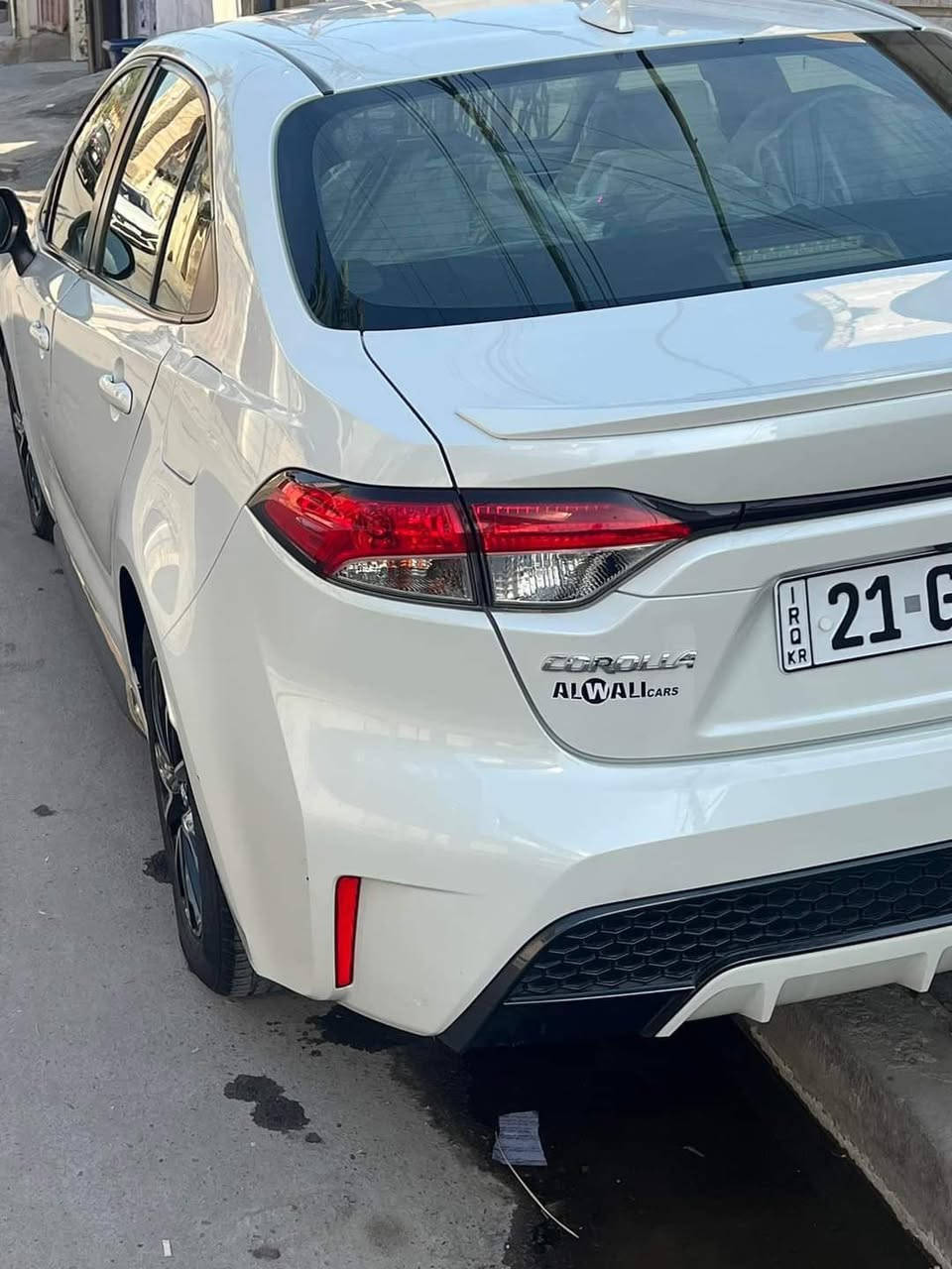 السلام عليكم كورلا 2021Se امريكي حادثها موجود بالصور لون صدفي سعر 150 وللتفاصيل اكثر متواجد على الرقم ***********
