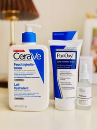 روتين حب شباب • بان أوكسيل 10% • نياسيناميد 10%