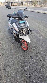 اسلام اعليكم زت ار للبيع ٢٥ ماشيه 550 سويجين سعر خاص ،07803046493