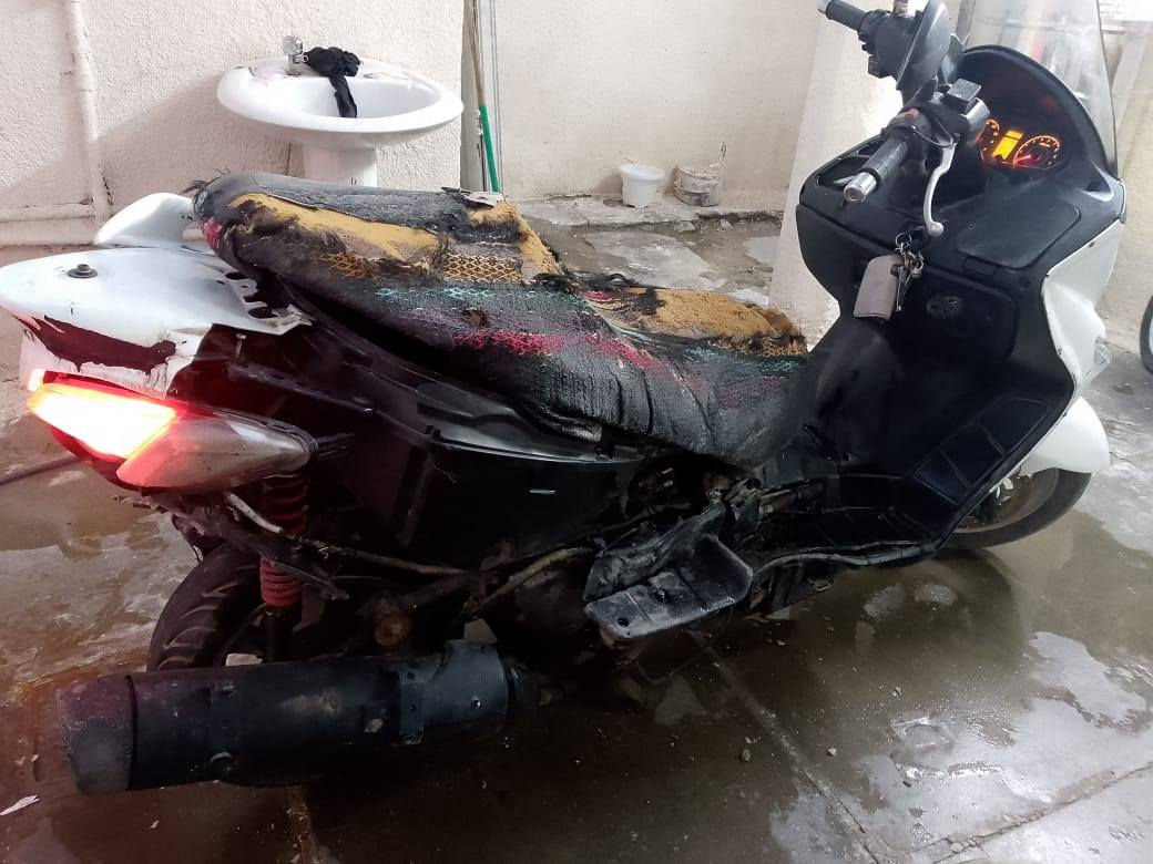 السلام عليكم ورحمة الله سكاي ولف مديل ٢٠١٨مكينه ٢٥٠ دراجه اخت  الجديده الدراجه صار بيهه حادث الله يجفيكم الشر طكت قنينه مال غاز بصفه وماعت الكفرات والكشن  والصونده مال بريك خلفي الدراجه مزوعه موصفات حساسات فول اي بي سي مانع انزلاق تدفئه يدات تدفئه كشن مثبت سرعه دراجه متروكه صار فوك السنه شغاله كلشي مابيهه فقط مكينه بيهه صوت زنجيل شلعه ومعدل اتخبل اورق كامله كمرك مدفوع سعر ٣٥٠ وبيهه مجال مكاني بغداد الحسينية مال رشديه
*********** وبيه مجال للطيبين مكلف بل نشر
