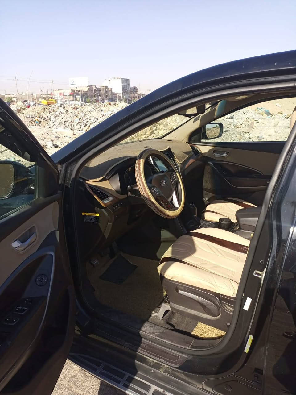 للبيع فقط // هونداي سنتافيا موديل 2014 وارد امريكي 

السعر //  135

الهاتف // ***********

ملاحظه // سياره فقط بيه بارد جدا بسيط بطرف المدكر الامامي الايمن وما ملعوب بي لان جدا بسيط ومبدل واشر المكينه  ،،،  وشرط السياره على الفحص والسونار

١. سياره كفاله عامه لان حادث امريكا فقط داعاميه موجوده صور الحادث بالنشر

٢. مكينه 4 سلندر  2400 GDI كفاله

٣. كير اوتماتيك وعادي 7 كير كفاله 

٤. حداديه من الدعاميه للدعاميه كفاله

٥. تخم تايرات وسبير جديد وكاله

٦. تبريد وتدفئه خلفي امامي كفاله

٧. غرفة سياره ودشبول وبطاين بالجيس كفاله

٨. لايتات وكشفات بلاد جديد كفاله

٩. صندوق وملحقات وقاصه والعده بلاد كفاله

١٠. كشنات بلاد جديد كفاله

١١. ماشيه السياره حقيقي 90 الف ميل يعني مامتعوبه بالمشي

١٢. بانزين كله عادي وكفاله من الدوانص

١٣. سياره رقم دولي إنكليزي (( ذي قار  )) مشروع ،،، بااسم خالي يعني بااسمي تحولي ثاني يوم 

١٤. شاشه لمس حجم كبير واوكس كله بلاد وكفاله
١٥. بطاريه جديده كفاله

١٦. صالنصه جديده كفاله

١٧. سياره كفاله من الصبغ والحادث بالعراق

١٨. داخل السياره لون (( اسود وبيجي  )) بلاد وكفاله 

١٩. سياره جديده جديده وجاهزه ع حبايه ونص وترايك بيه اربيل

٢٠. كامره دواره بلاد كفاله البصرة, العراق
