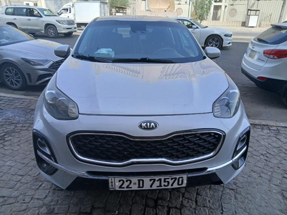 السلام عليكم.

للبيع سبورتاج 2020 امريكي

ماشية 85 كيلو محرك 2400 GDi 
حادثه كما موضح بالصور : ضربة جاملغ يمنة او. باب سائق بصف مبدل
تحديد مسار فوريل تحكمات ستيرن شاشة كامرة خلفية ردات 
رقم اربيل 
مكان السيارة بغداد 
السعر:🏷️145$ وبيها مجال

0770 007 2083
