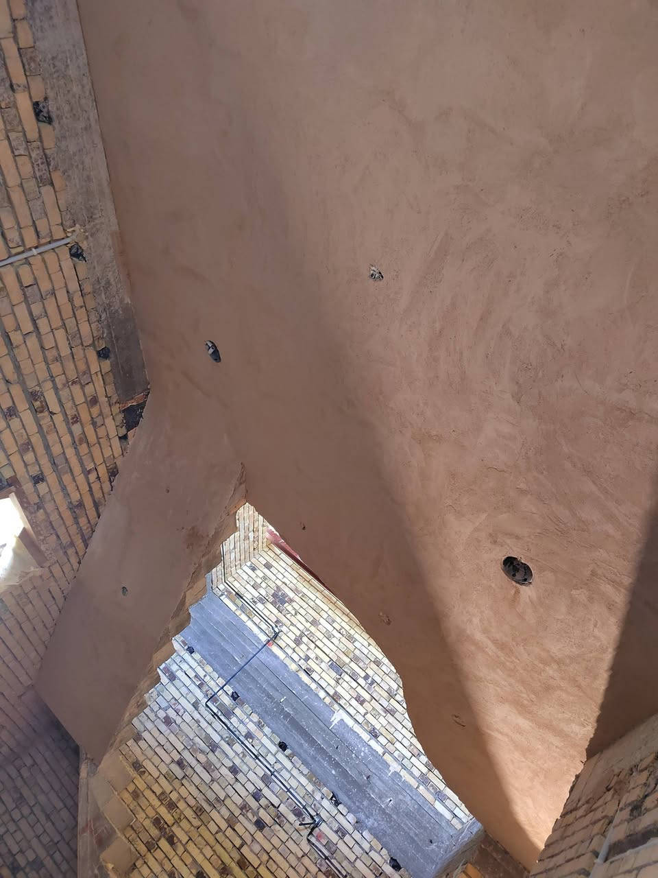 لبخ سمنت وجص وبياض درجئ والئ اشتغل على المتر ومقطوعه حالين متفرغ ***********
