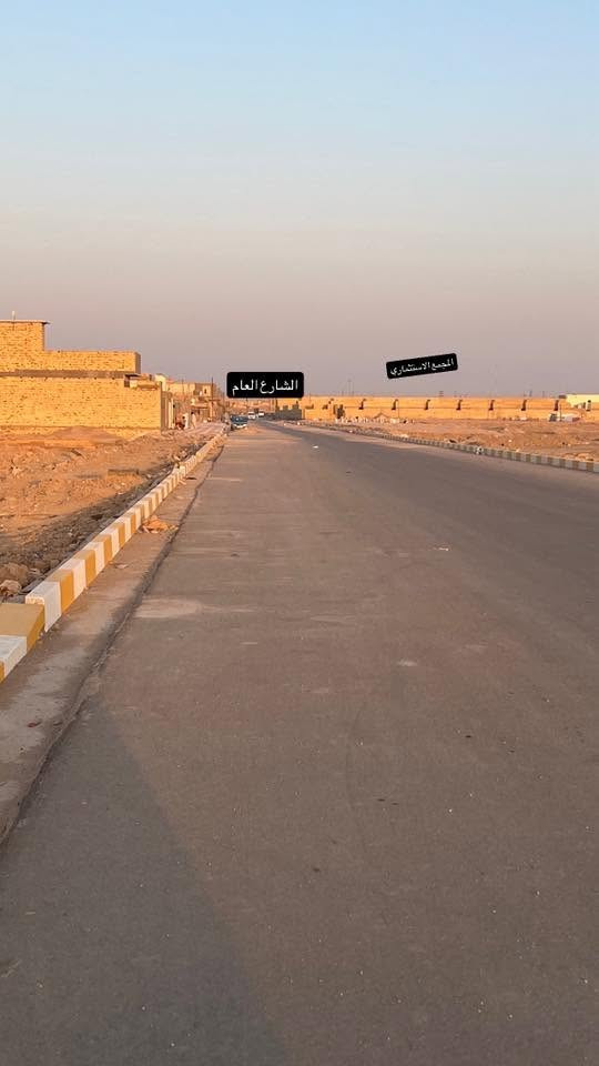 اسلام عليكم قطعه طابو صرف مساحه 200 م الموقع سوق الشيوخ الحي العسكري خلف  المجمع الاستثماري قرب الجسر القطعه خلف المجمع موقعه على ساحه  باسمي مداور ثاني يوم السعر 25 مليون الاستفسار الاتصال الرقم ***********
