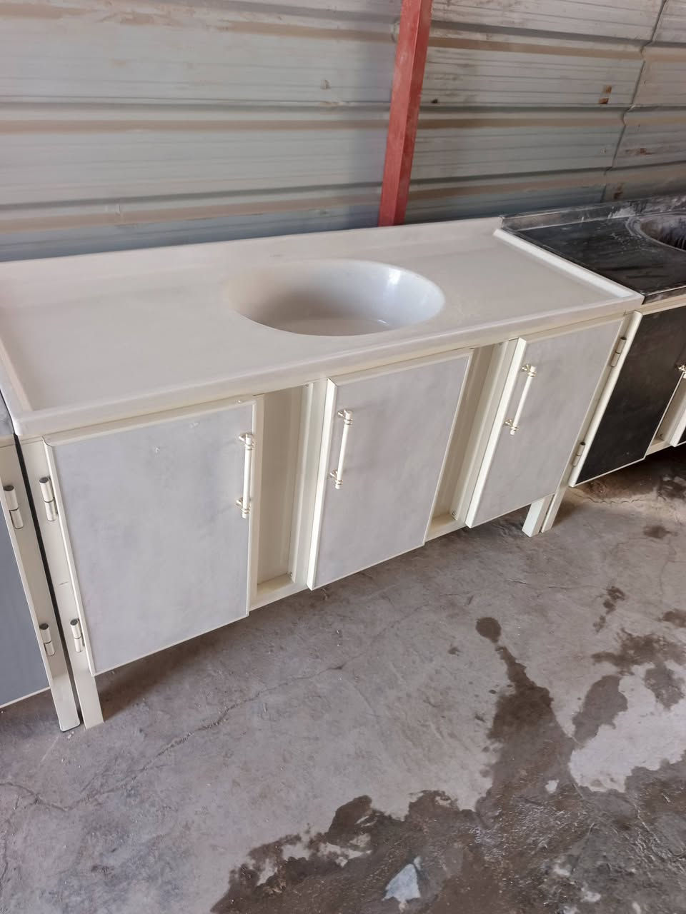 معرض حسين البصراوي المرمر والسنكات مرمر ثقيل درجه اولى بسعار مناسب للجمله ومفرد عنوان كازينو لبنان مقابل الستداره على شارع العام *********** مسوين تخفيضات بسعار مناسب
