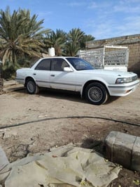 عندي هاي الكرسته جاهزه السياره اريد  مراوس بصفره  جلي  ليفان  07830049...