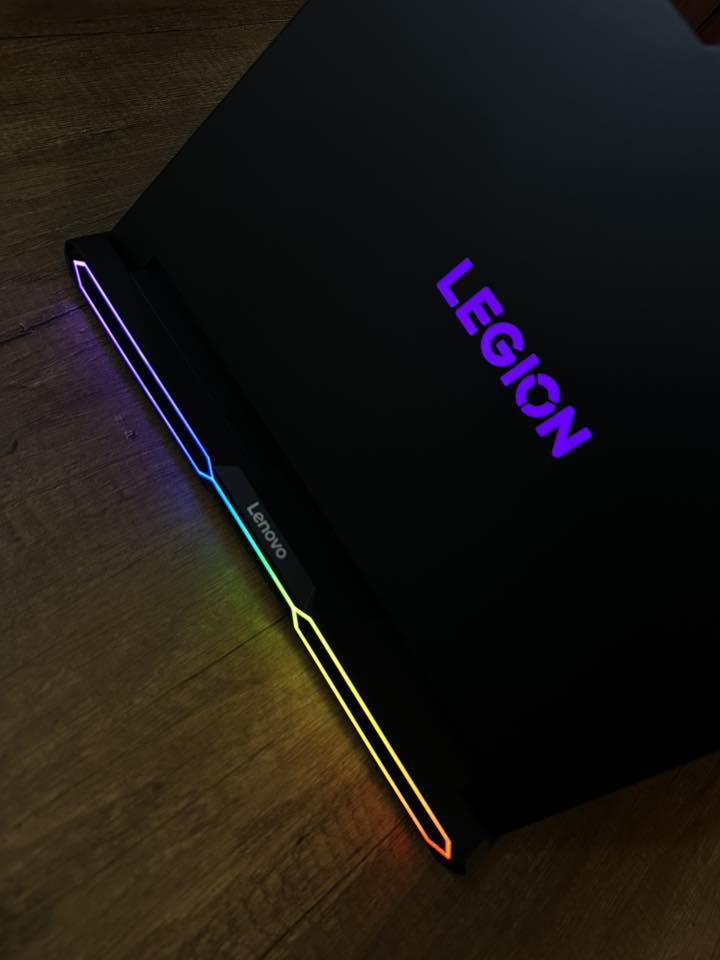 LEGION 7 Pro

CPU : Intel Core ULTRA 9 275HX
GPU : RTX 5070 Ti ( 12 GB )
Ram : 32 GB DDR5 ( 6400Mhz )
Hard : 2 TB M.2 SSD
Display : 16 inch Oled  2.5K 240Hz HDR 1000
Power Adapter : 400W

لابتوب بعده بالستيكر 
ضمان العالميه سنه كامله
كامل الملحقات
مكاني بغداد
***********
