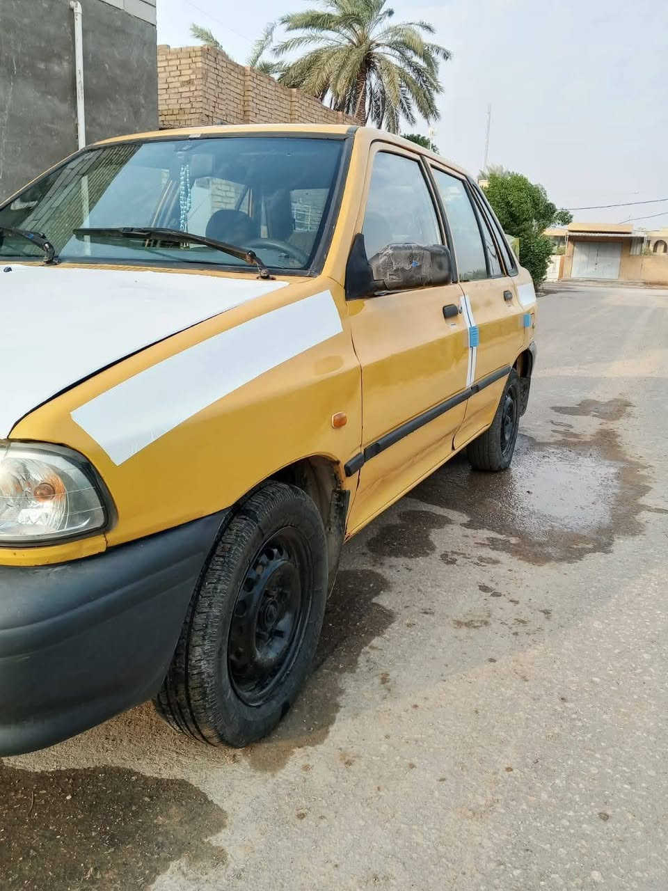 السلام عليكم سايبه 12رقم بغداد الماني سياره حلوه ونضيفه مالت جناي مصفره هيه وغرامات مداور ثاني يوم مكينه حلوه كهربايات شغاله تغم تاير جديد باتري جديد السعر 23مجال قليل مكان الديوانيه السنيه ***********
