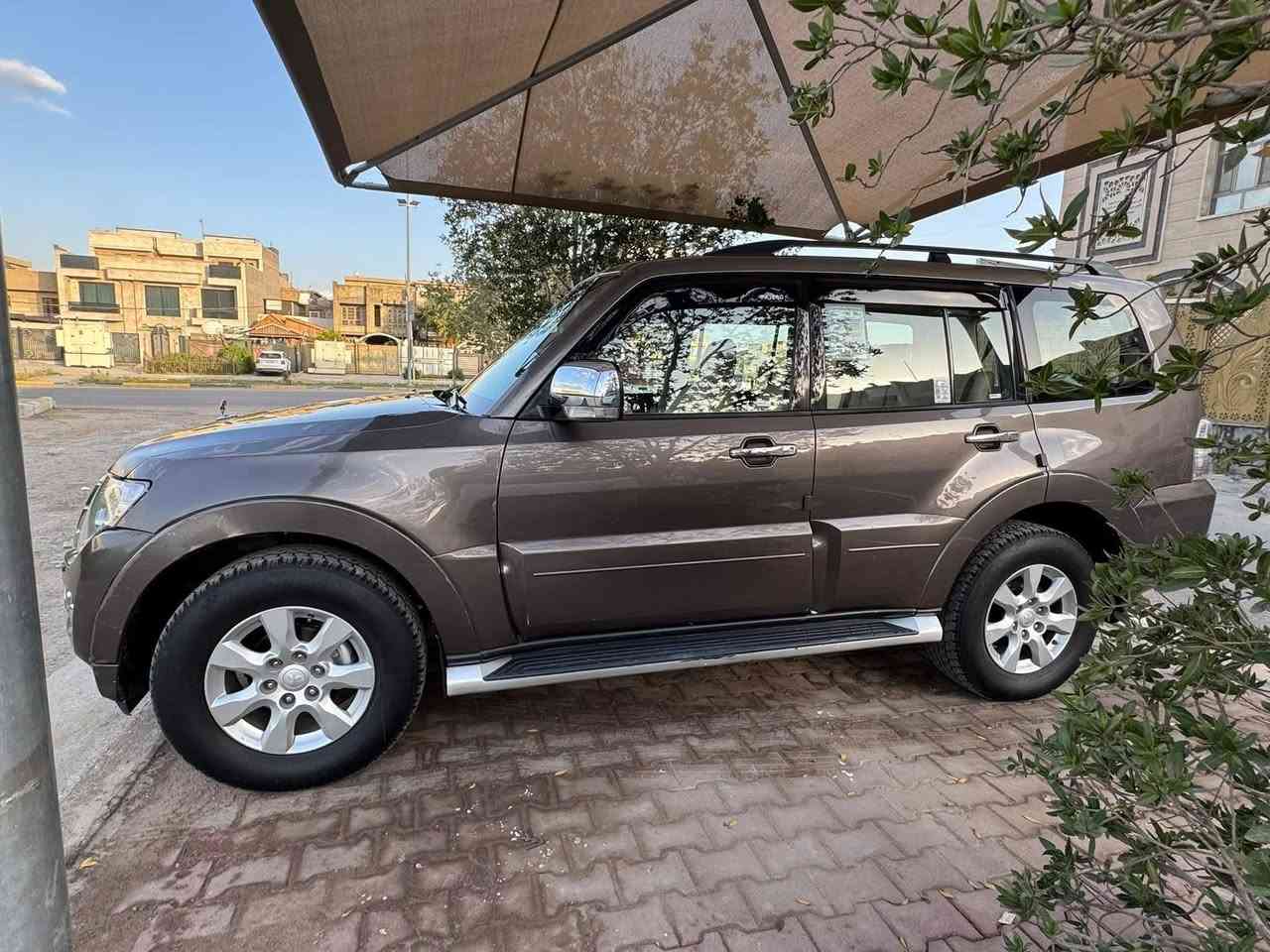 بيع سريع باجيرو ٢٠١٠ كفاله عامه من صبغ و ضربه وتبديل تخم تاير جديد صدر خلفي وامامي تبريد ثلج ماشيه ١٦٠ مكينه ٣٥٠٠ مكفوله بسمي مكان بغداد السعر ١٢٠ مكان بغداد الاتصال ***********
