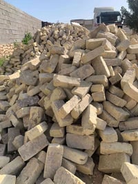 طابوق مستخدم • نظيف • نشتري