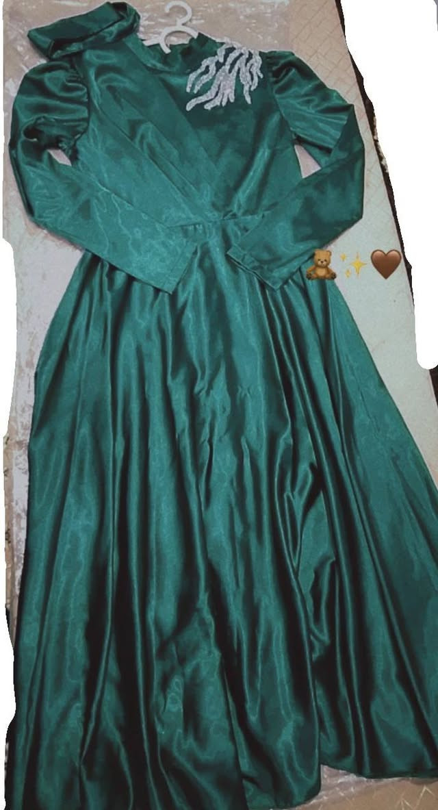 السلام عليكم
عندي فساتين تخرج ملبوسين مرة وحدة للون زيتوني اريد ابيعهم


**إذا كنت صاحب هذا الإعلان وتريد حذفه لأي سبب، رجاءا أرسل رسالة إلى الدعم الفني**