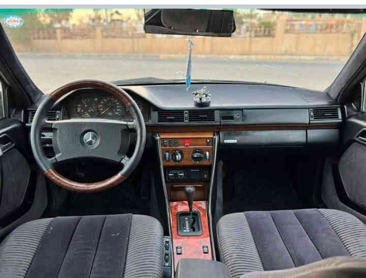 السلام عليكم مارسدس دب موديل 88 رقم سلمانيه نظيفه مكينه وكير 2500  كفالة التبريد ويه السويج السيارة صبغ عام مكفوله من الضربه الغرفه جديده  تايرات جدد باتري جديد بعده بالكارتون قواعد سليمه كفاله السيارة خير من الله ونعمه السعر 68وبيه مجال واني خادم الكم  رقم موبايل ***********//////*********** واتساب بيه وإني بالخدمه
