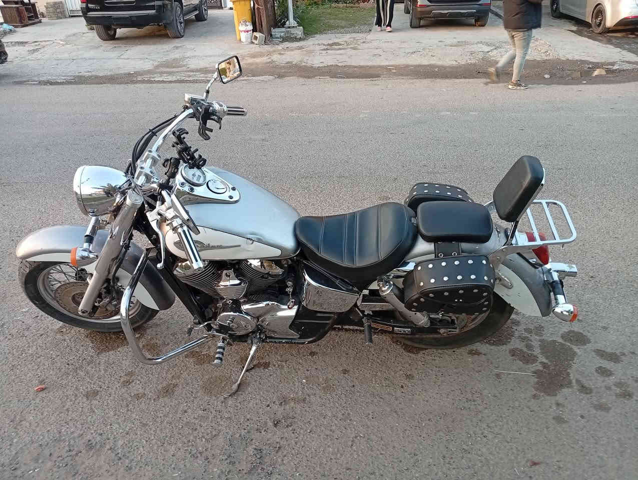 السلام عليكم 
معرض عراق بايكرز وفي الاسكندر 
السعر 26قفل
رقم بغداد 
المحرك 400
الشعب يم الاسواق المركزيه 
***********
