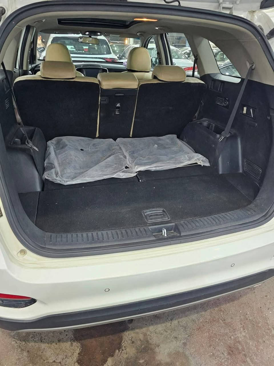 سورنتو ٢٠٢٠ رقم قادسيه ماشيه ٦٢ الف محرك وكير وحداديه شركه مكفوله من الصبغ والضربه والتبديل عدى كارت ٤ اصابع فقط مواصفات واضحه بالصوره معروفه  للبيع فقط بدون مراوس سعر ٢٧٠  وبيه مجال  *********** متوفر واتساب
