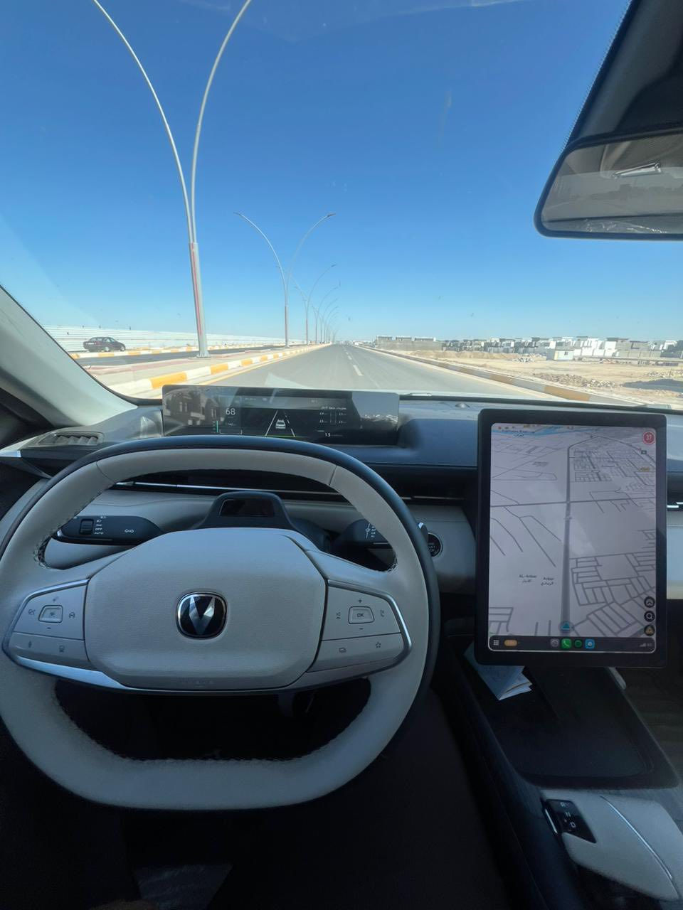 مراوس مع BYD 
شانجان ايدو بلس 
الموديل: 2025
الفئة: S 
الحالة: ممتازة جدًا
الممشى: (13000)
اللون: (سلفر)
القير: أوتوماتيك
نوع الوقود: بنزين
الدفع: أمامي
🔧 المواصفات:
محرك 1.5 لتر تيربو
قوة 178 حصان
قير أوتوماتيك دبل كلتش 7 سرعات
✨ التجهيزات:
شاشة معلومات وترفيه كبيرة
كاميرا 360 درجة
حساسات أمامية وخلفية
مثبت سرعة
دخول وتشغيل ذكي
فتحة سقف
إضاءة LED كاملة
جنوط رياضية
أنظمة أمان متقدمة (مانع انزلاق – ثبات إلكتروني – تنبيه تصادم)
🛡️ الحالة:
السيارة مكفولة
استخدام نظيف جدًا
ملاحظة: يوجد رصعة خفيفة في الباب فقط (غير مؤثرة) +964 782 883 8043


**إذا كنت صاحب هذا الإعلان وتريد حذفه لأي سبب، رجاءا أرسل رسالة إلى الدعم الفني**