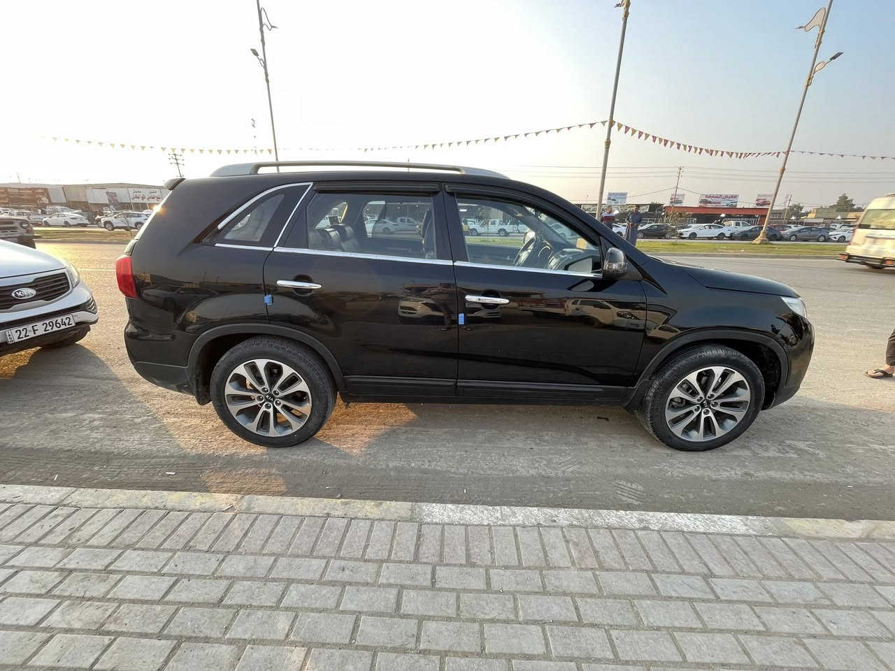 السلام عليكم
سورنتو. 2015 

خليجي .. 

محرك 2400.. شرط

بمصه تشغيل .. 

بردات .. 

تحكمات .. ستيرن

حساسات امامي خلفي .. 

مري شفط .. 

ترحيب بيبان ..

بصمه ابواب .. 

يدات نيكل .. 

7 ..راكب .. 
تبريد  ٣قطع

سنويه جديد ..  26 باسمي 
وهزه جديده

رقم اسليمانيه انگليزي .. 

مكان السياره بغداد

سعر 170$ وبيها مجال 

*********** وتساب 

بيع مستعجل

../
