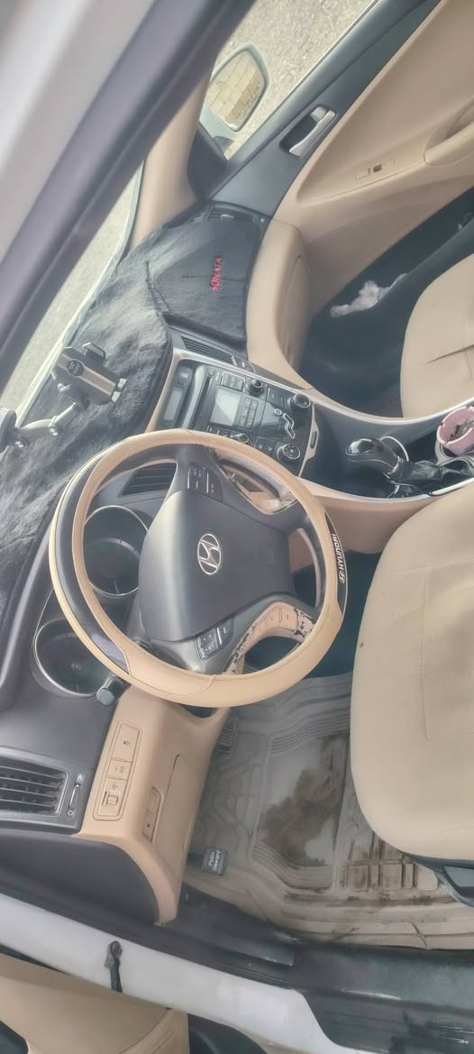 سلام عليكم سوناته مودل 2011 رقم نينوه محرك وكير شرط صدر طبه حار بارد شرط السعر 115 او مراوس حسب الغناعه  ***********
