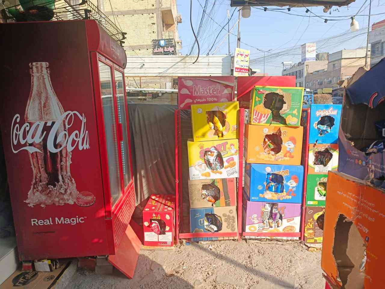 اسواق للبيع ركن بيها كبنك ع فرع وعلى شارع العنوان (شارع دور العريض قرب مدرسة المحمره وشارع مدارس مجاور جامع ابو حامد)
تحتوي على 
(سبلت+كونفرا ٢+٨ عارضات -٢مال شركه-٥مجمدات- ١مال شركه+سلات جباس كاملات موجوده اني مسويهن كراتين +و.... )
اسواق شغاله وخير من الله 
سبب بيع مكاعد اكدر بين وظيفتي واسواق 
الرقم واتساب موجود (***********)
