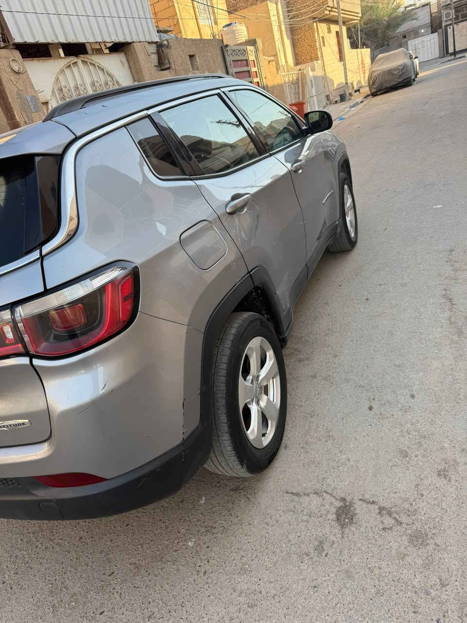 سلام عليكم جيب كومبارس 
موديل 2019 رقم كربلاء 
مكينه 2400 دوش
بصمه +بصمت ابواب
تشغيل عن بعد 
مثبت سرعه 
سياره فول ما عده الفتحه
شاشه كبيره
هند بريك بصمه
كامره دواره
جنطه كهرباء 
مكفوله من الصبغ وضربه
حادثه إصبعين بل جاملغ المامي 
إصبعين بارد بيهه 
السعر 105
وبيهه مجال 
 *المكان كربلاء* 
الرقم ***********
