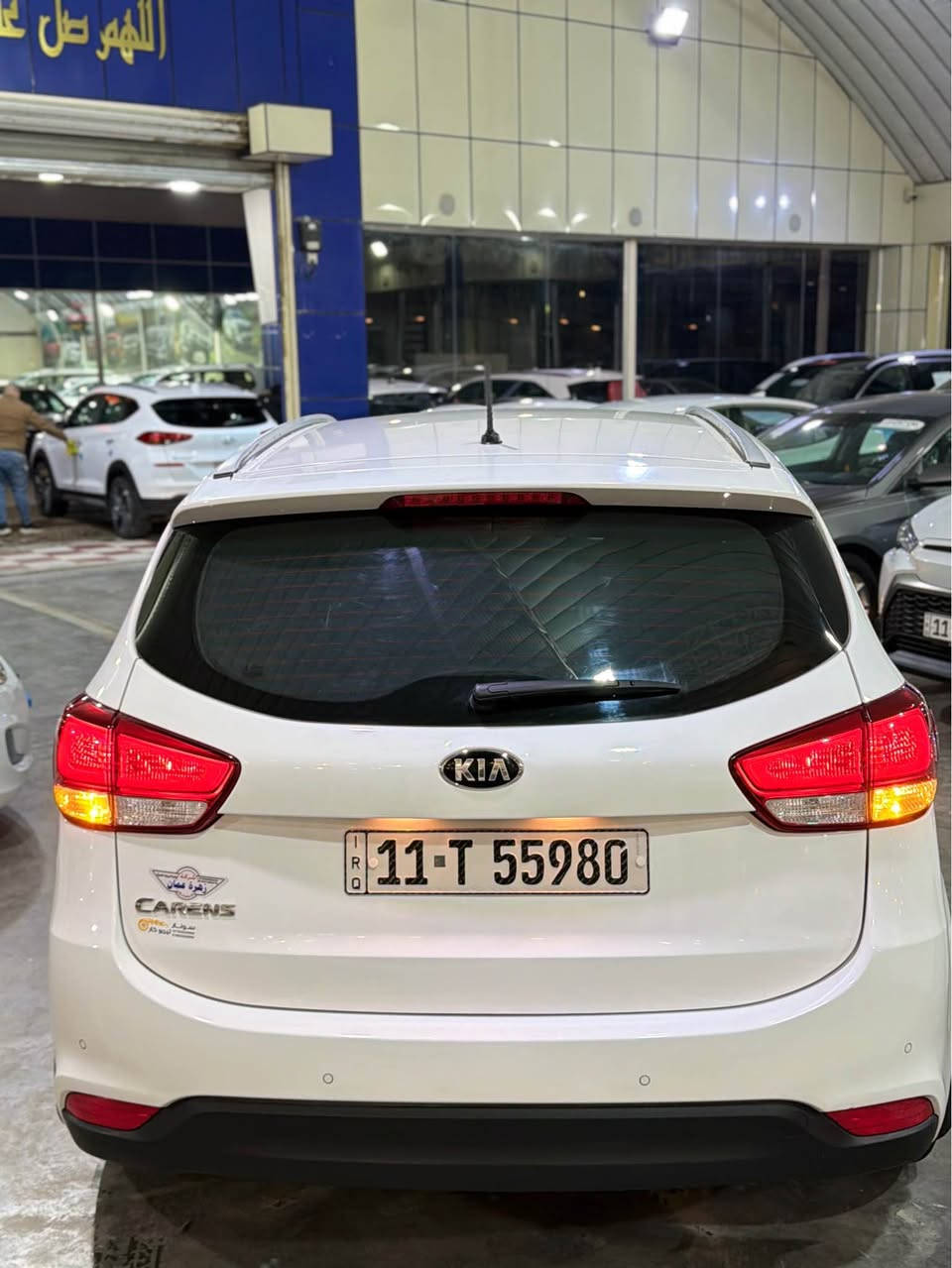 كيا كارنز 2016 خليجي رقم بغداد نكليزي بأسمي ماشيه 65 الف حقيقي السياره بحالة الزيرو ✅ مكفوله كفاله عامه. 7 راكب
محرك 2000 دوش
لايت دوار
حساسات خلفيه
نظام ايكو تقليل صرف البانزين
ABS
تحكم استيرن
مري شفط
ثلاثه وضعيات قياده
ويل كب 17
لايت لد 
قطعتين تبريد
حاكيه بلوتوث
امامي خلفي دسك
السعر 168 وبيه مجال بسيط
***********
 مكان السياره بابل شارع 80 حلة, بابل
