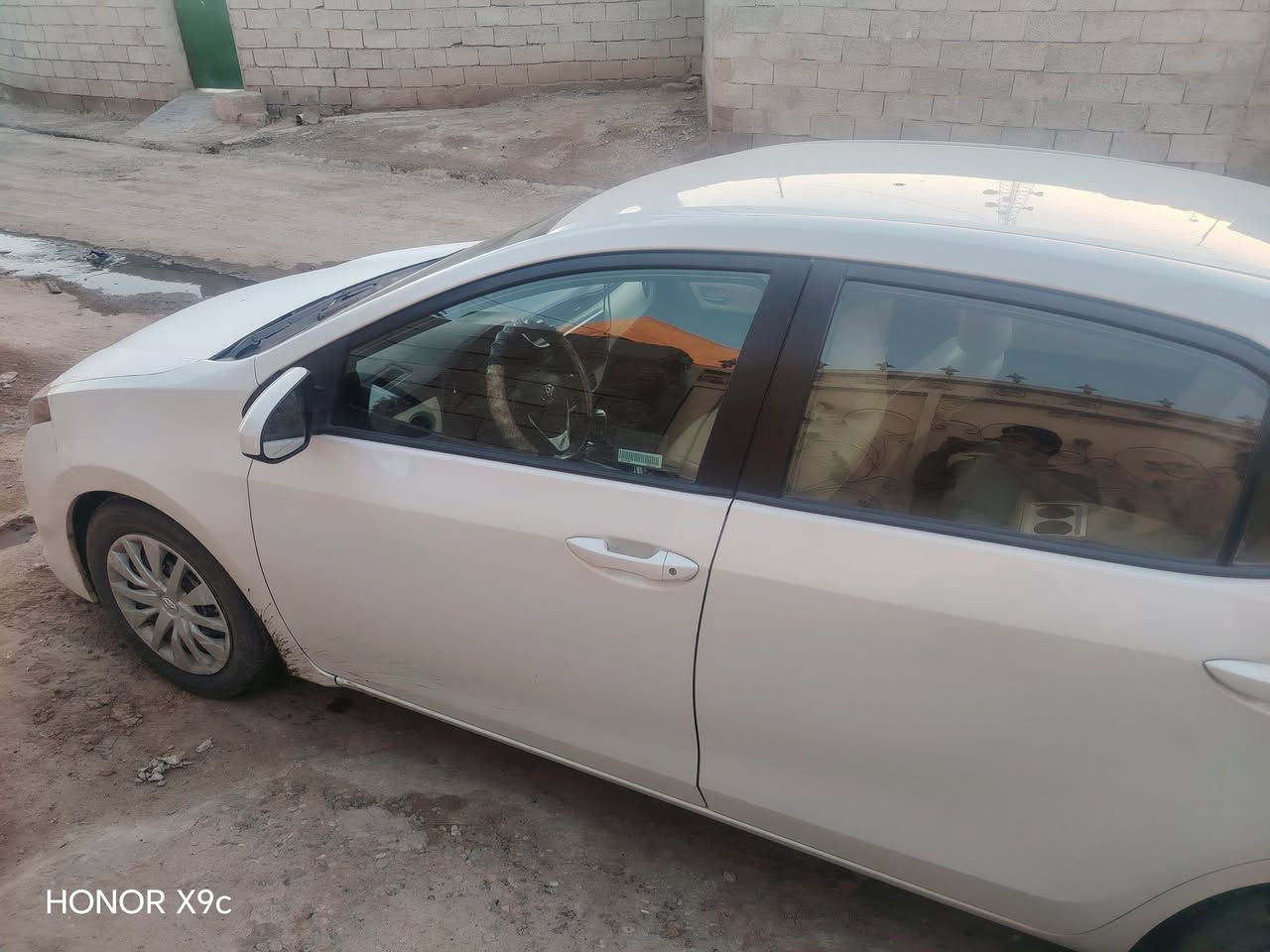 السلام عليكم كورلا للبيع موديل 18 مواصفات Le ماشية 160 تايرات اربعة جدد هية وارد امريكي  سيارة حلوة سعر 138 ورقة بيهة مجال رقم سليمانية سنوية جديد او بيهة بابين تبديل او جامرلغ الخلفي تعديل للاستفسار الاتصال على الرقم ***********
