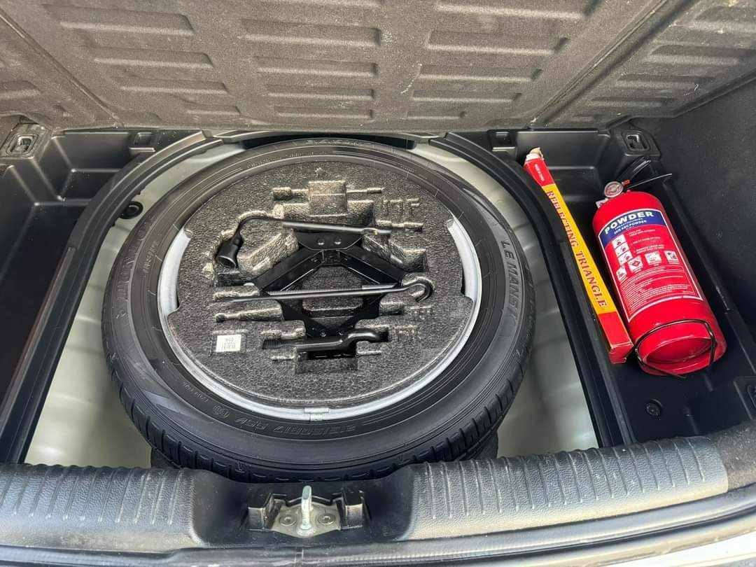 السلام عليكم

2015 هاج باك فول موصفات عدا البصمه فتحه سقف 
شاشه تاب اصلي 
كامره خلفيه دواره 
حساس امامي خلفي 
تحكم ستيرن 4 جهات 
مثبت سرعه 
تحكم بوضعية الستيرن
تبريد ثلج -تدفئه 
شاشة عطلات 
تبريد قطعتين 

 ماشيه 71 الف😍✅

السياره على وضع الشركه ✅✅✅🟩

بيه بس باب الصدر وره الصدر صبغ اثر شيش 
الدعاميه ما مصبوغه 
سياره على وضع الشركه 

مكينه - كير كفاله ✅

رقم بابل الجديد 
سنويه 29 بسمي 
ويل. 16 عالي يعني تنسخ تطخ
بنزين عادي تسحك اقتصاديه 
مسويله ادامه كامله 

سياره جديده تخبل مال جنايه🟩🟩✅

سياره جدا جدا نظيفة بنزين عادي ابدا ماكو دونز سياره كلش نظيفة بالنسبة لسنتها كلش قليل ماشيه✅✅

السعر :: اطلبه بالتعليقات يصلك خاص 📩✅

 للاستفسار ***********
