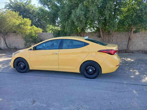 النتره موديل ١٦ رقم بغداد
محرك ٢٠٠٠ سيارة جاهزه الشغل 
حادث في مريكا جاملغ خلفي اليسر
في عراق باب أيمن الخلفي 
والباقي ليبل واحد البجم كبس شركه
سعر ١٠٨
مكان سيارة بغداد 
***********
