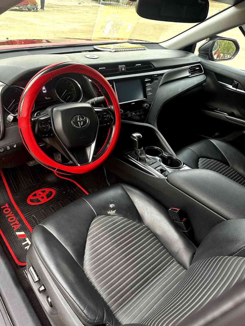 السلام عليكم
تويوتا كامري 2020 للبيع

فئة se 

السياره فول للاخير 

1- بصمة

2- فتحة سلايد روڤ

3- شاشه كبيره 

4- رادارات

5- تشغيل عن بعد

6- مانع تصادم توقف ذاتي

7- نقط عمياء

8- 4 سلندر /2500 / سي سي

9 - كشنات جلد 

10- شاحن واير ليس

11- تدفئة بالمرايات ( مانع ضباب)

12- تحذير الخروج عن المسار

وباقي المواصفات المعروفه بالكامري
وضايف الها كماليات جماليه 

السياره حادثها خلفي مواضح بالصور

صبغ 3قطع بدون تبديل جاملغ الايسر وقبق جنطه الجاملغ الايمن خلفي صابغي ملاون مابي حادث 

السياره جاهزه من كل النواحي ماشيه 
71 الف كيلو حقيقي استخدام قليل كلش 

السياره شرط تحويل اي وقت تريد 

السعر 175$ ورقه وبيها مجال قليل 

مكان السياره كربلاء 

الاتصال للاستفسار وتسب موجود 
0771 695 6751
