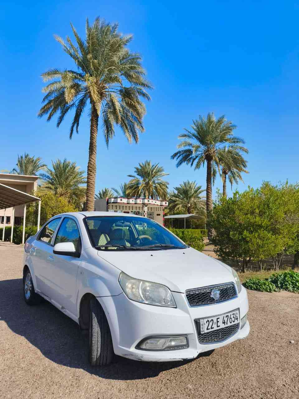 ا
السلام عليكم أفيو رافون موديل ١٧ بيها صبغ خشم البنيد وصبغ بركن البكلايت الخلفي محرك مجفت جديد سيارة جاهزة ماتصرف عليه السعر ٧٥ ورقة 
بغداد التاجي تلفون  *********** و***********
