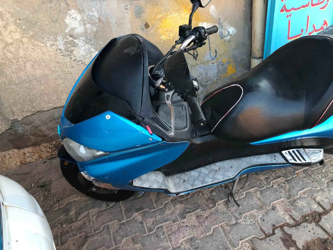 سلام عليكم فورزه 09للبيع
دراجه فورزه للبيع دراجه كير ماله ملغي 
نضافه كفراته ٧٠/١٠٠
سعر ٦٥٠
رقم ***********
مكان دراجه عماره حي شهداء
