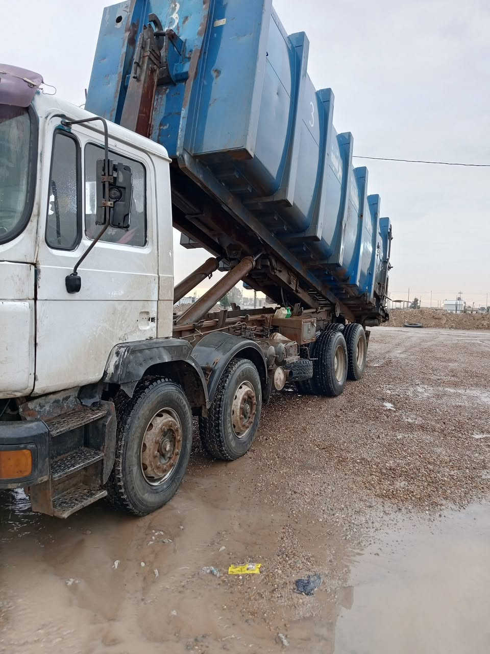 السلام عليكم 
رافعه حاويات سكس عكرب 
للبيع 

‏‪***********‬‏
