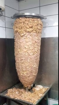 شب  خلفة دجاج شوي ومعلم شاورما دجاج ولحم  بحاجة إلى عمل الي عنده شغل ل...