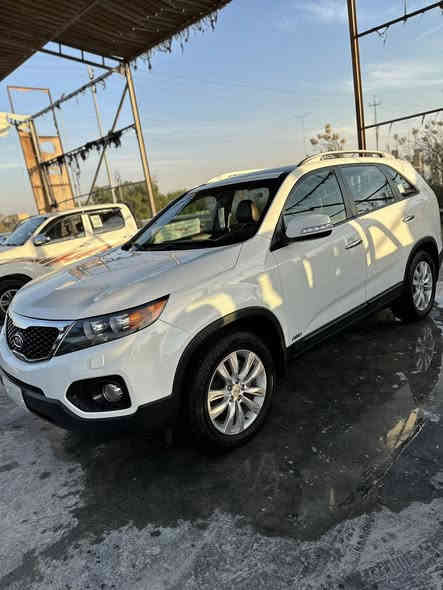 سلام عليك سورتنو موديل 2012 فول موصفات 
***********
