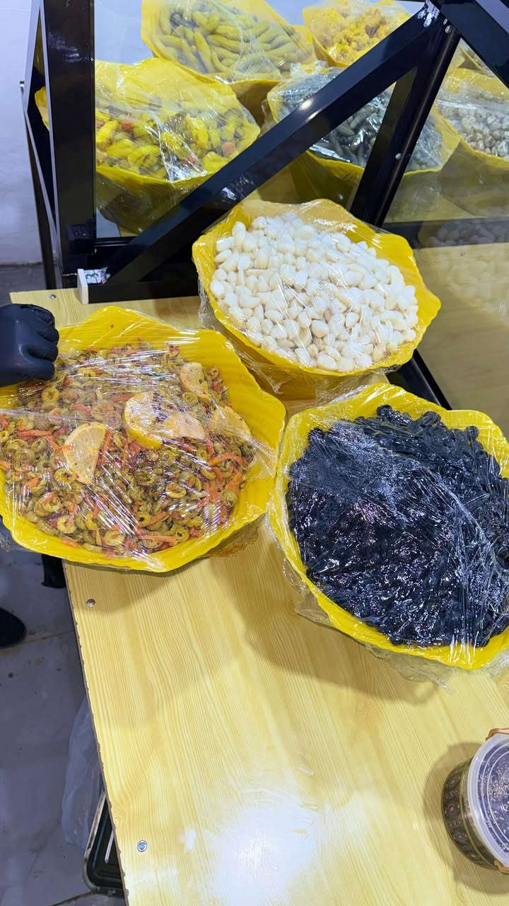 عرض اليوم ربع جبن قلعه +ربع جبن عرب +ربع زيتون +كيلو ونص لبن . بس ب 5 الاف  وعدنا توصيل لكل مكان بناصريه *********** واتساب
