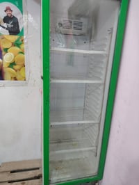 ثلاجة • شغالة • للبيع