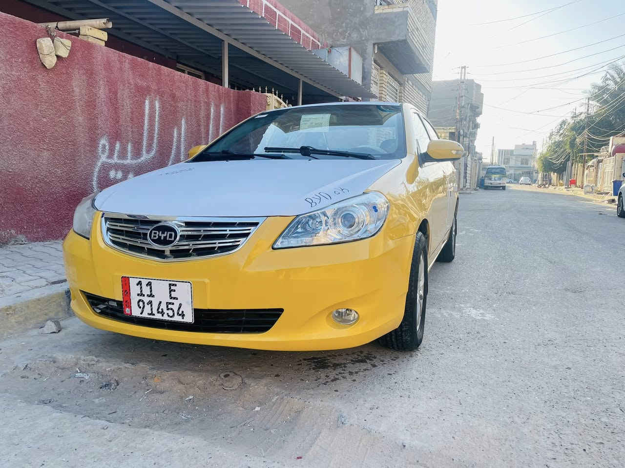 بيوايدي G3 موديل 2013
كير ومحرك خير من الله كير عادي 
تبريد ثلج  كهربائيات كلها شغاله 
مكفوله من الظربه والصبغ بلاديه 
عده الهلالات رقم بغداد الدولي بسمي 
مصفره هيئه وغرامات السعر 55 
*********** مكاني بغداد
