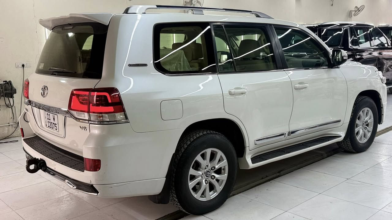 سلام عليكم
تيوتا لاندكروز  موديل ٢٠١٧ بريم 
ماشيه ٩٥ الف 
السياره (مكفوله من ضربه والتبديل والصبغ )
رقم بغداد جديد ضمان المداور 
السياره معروضه بسعر 490 وبيه مجال بسيط 
مكان السياره الديوانيه 

استفسار اكثر  ***********
