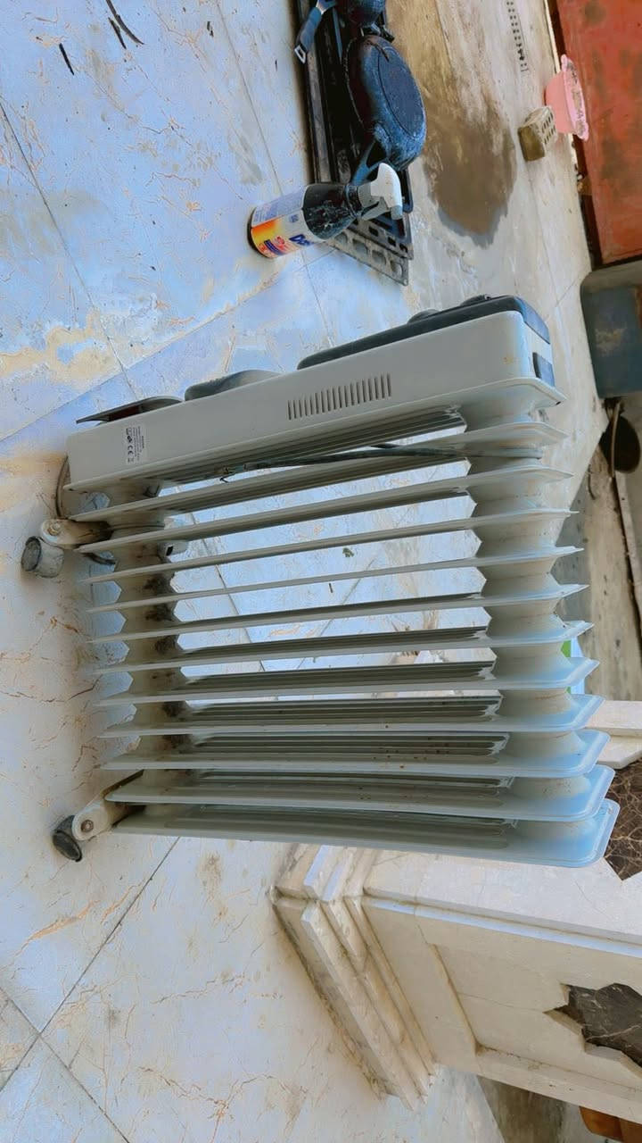 السلام عليكم 
غراض للبيع

1- سبلت 2 طن شغال بس معوز غاز.. السعر 175
2- طباخ فريش ابو العين الزقاء شغال حتى الفرن
السعر 200
3- صوبات عدد 2 
غازية السعر 25
صوبة زيتية جديدة السعر 50
للاستفسار الاتصال على الرقم التالي 
***********
