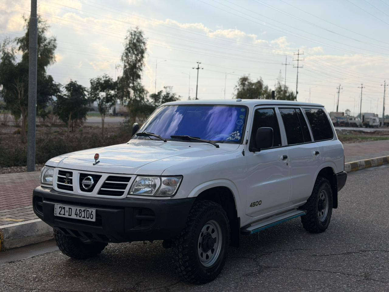 بەناوی خودا..
نیسان پاترۆڵ      نرخ٨٥گەڵا
مۆدێل-2002- ڕەقم سلیمانی
تحویل غەرامە بەشەرت
نمونەیە لە پاکی و جوانی
گێرو مەکینە بەشەرت 
گێر عادی  
سێ نیو پارچەسبوغە ببێ ناو گرتن
هەموو گیانی بەشەرت
شوێنی سیارە کەلار

بۆ زانیاری زیاتر پیوندی بەم ژمارەوە

***********
