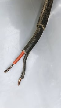 كيبل مستعمل • ٤ قطع • ٢*١٠ و٢*٦